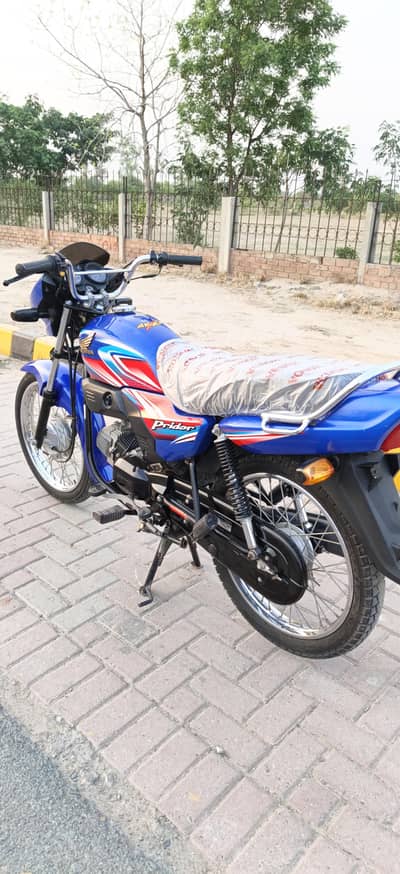 Honda pridor 25 model APL hai fresh condition bike 03396464638