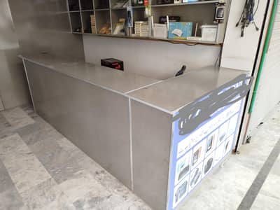 shop counter+racks and partition for sale New condition