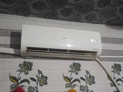 1.5 TON HAIER AC WITH GOOD CONDITION WITH CHILL CULLING