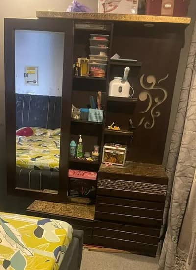 dressing table