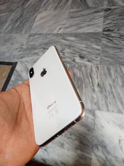 Apple iPhone XS