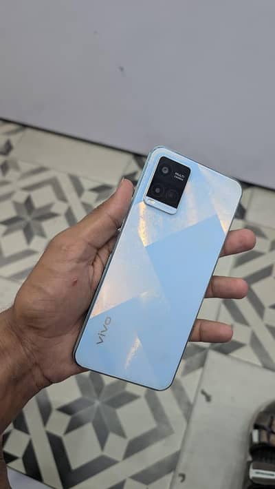 Vivo Y21