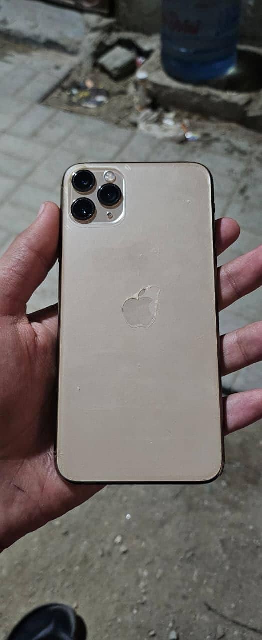 IPhone 11 Pro Max 0
