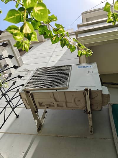 Orient 1 ton ac For sale
