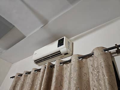 Orient 1 ton ac For sale