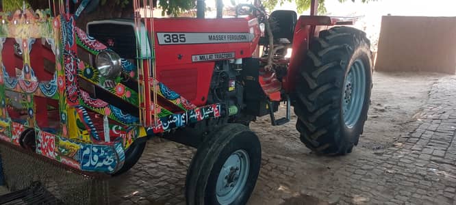 Massey Ferguson 385