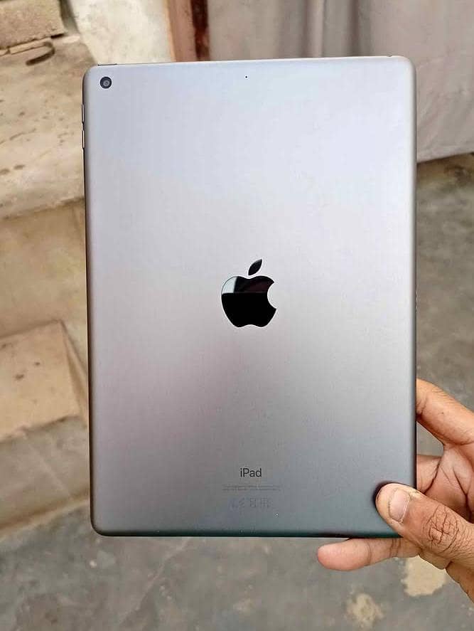 iPad 8th generation 0