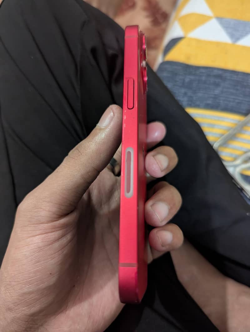 Apple iPhone 14 12