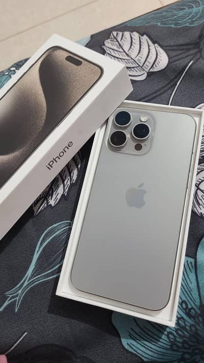 Apple iPhone 15 Pro Max jv