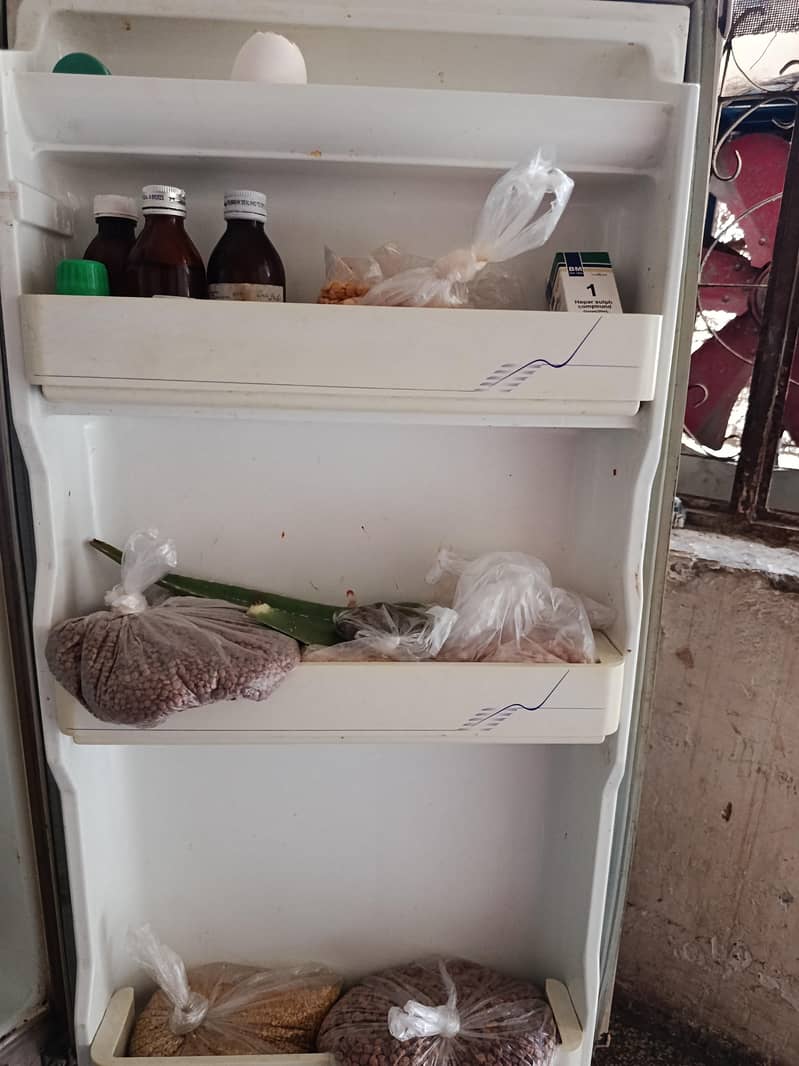 DAWLANCE REFRIGARETOR 2
