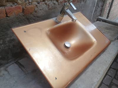 second hand sink or basen created with mirror