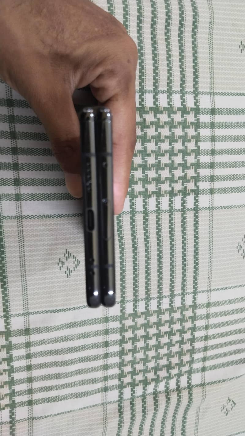 Google Pixel Fold 1
