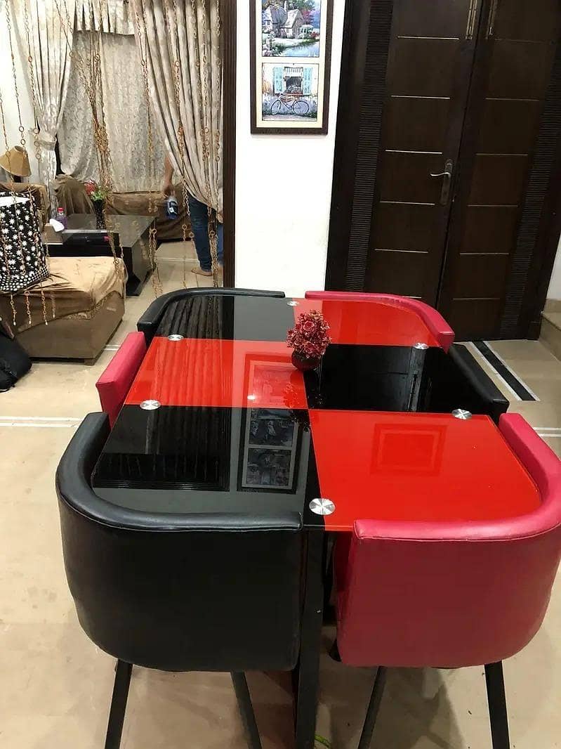 Space Saving dining table for 6 persons 0
