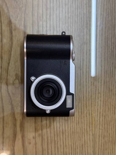 Digital Camera