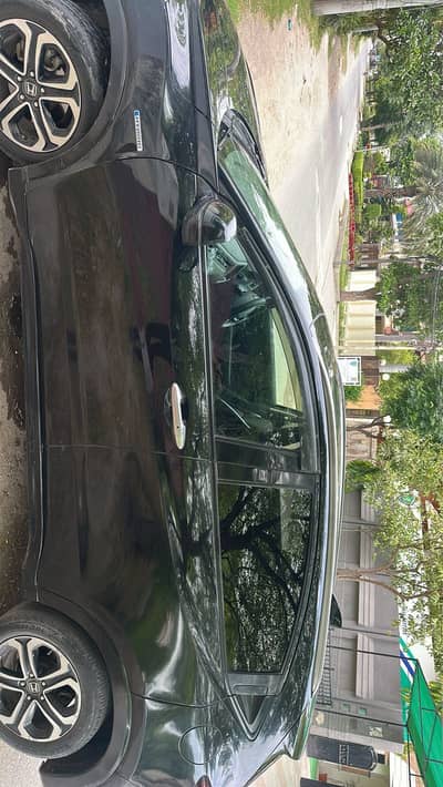 Honda Vezel 2015