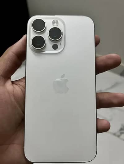 Iphone 15 pro max  white titinium (256)gb