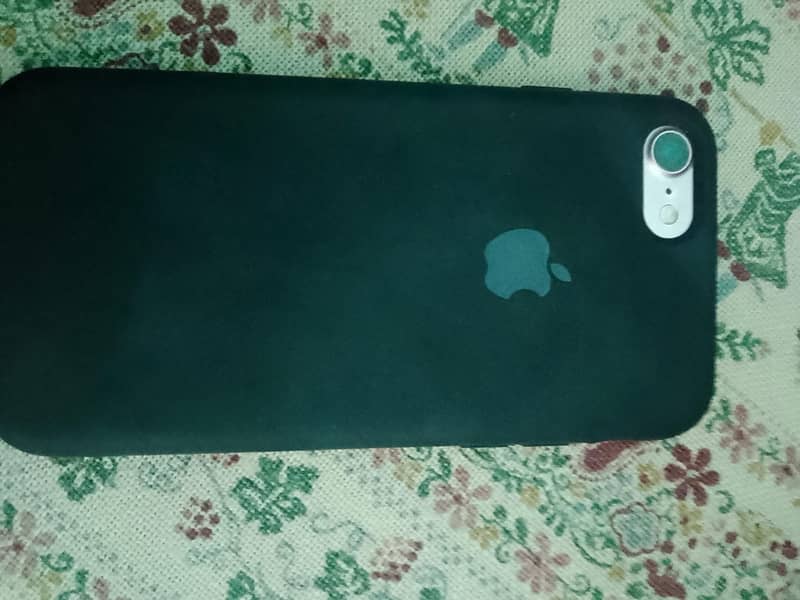 Apple iPhone 7 2