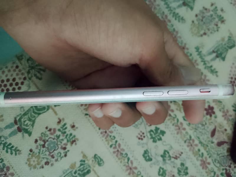 Apple iPhone 7 5