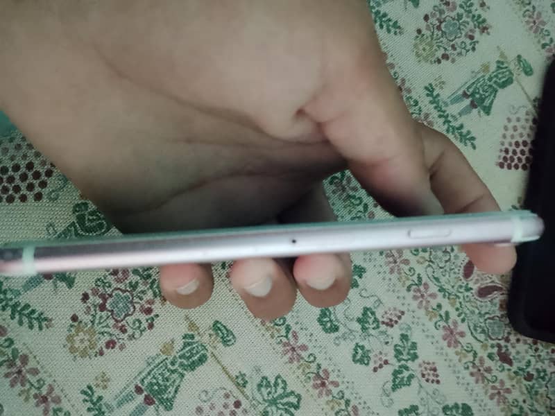 Apple iPhone 7 6