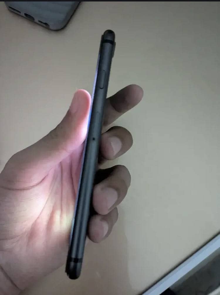 Apple iPhone 8 2
