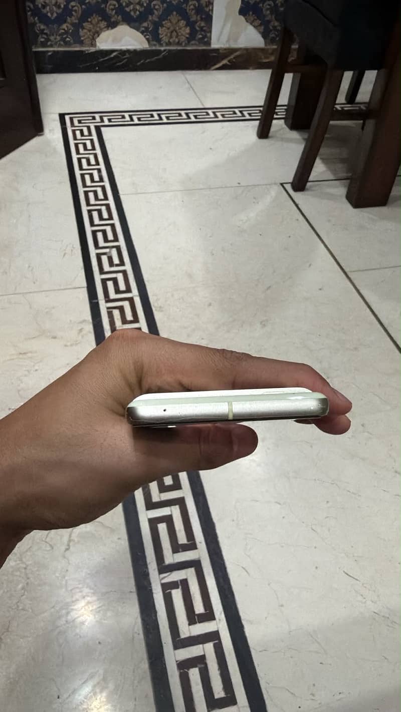 Google Pixel 7 5