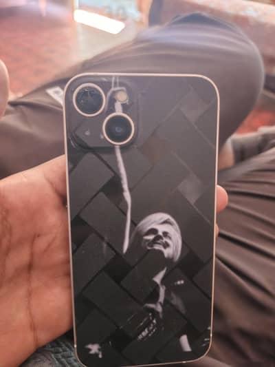Apple iPhone 13