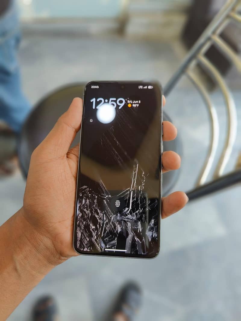 Google Pixel 8 2