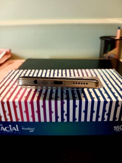 Tecno CAMON 30 Special Edition (Design by Loewe) with box and charger