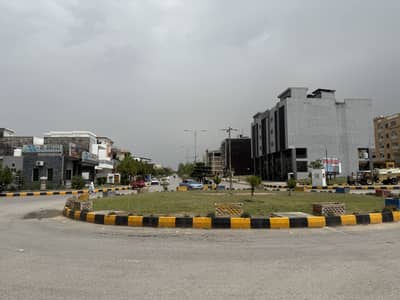 T&T, F-17, 35*70 Plot For Sale On Good Location Near To Possession