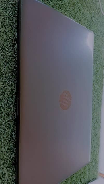 HP Laptop i5-8265U