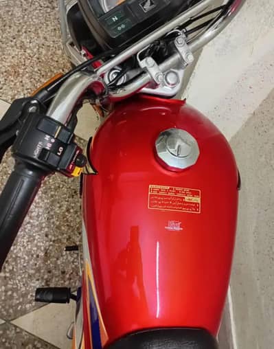 CD 70 bike.