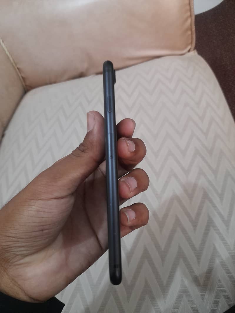 Apple iPhone 7 4