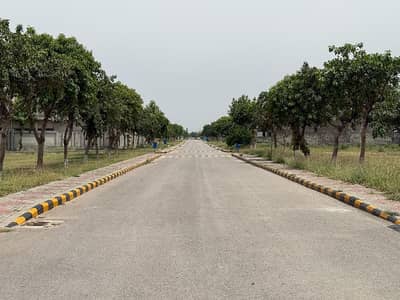 ONE KANAL RESIDENTIAL PLOT FOR SALE NEAR TO MAIN MARKAZ