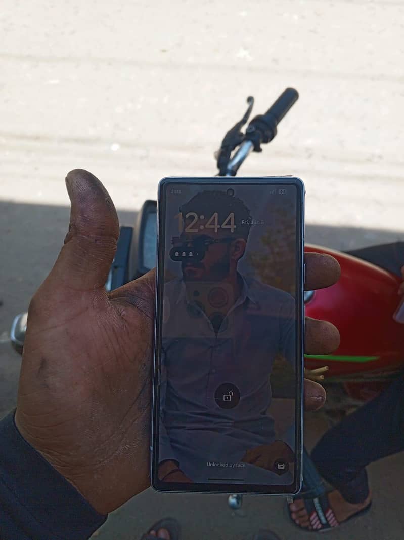 Google Pixel 7a 1