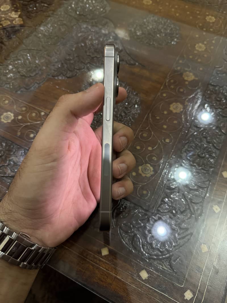 iPhone 15 Pro 2