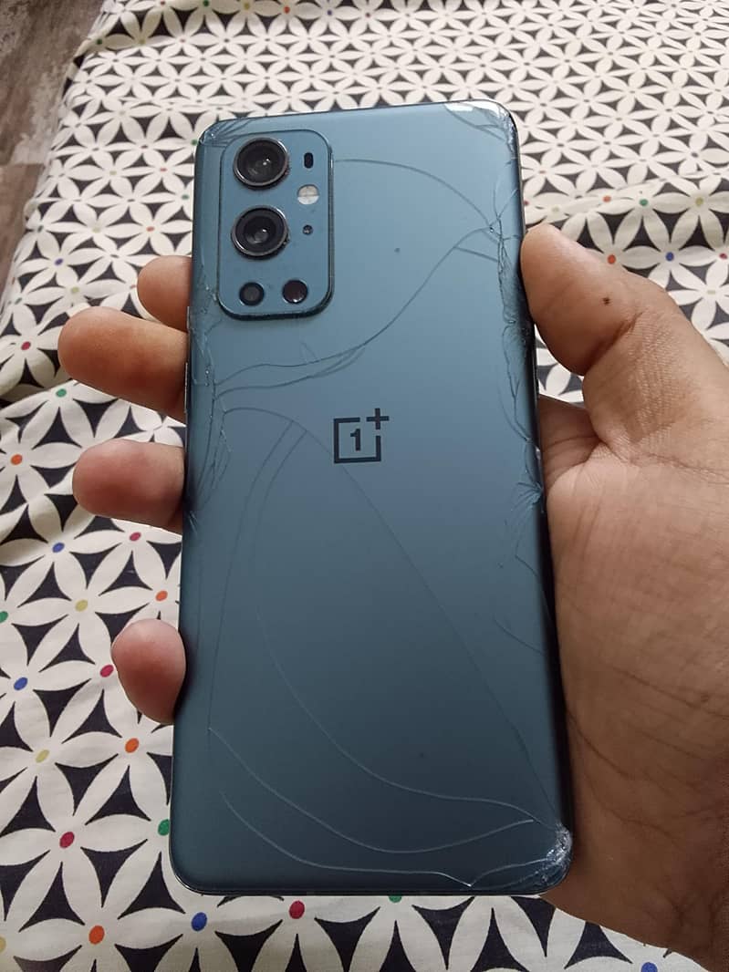 One Plus 9 Pro 4