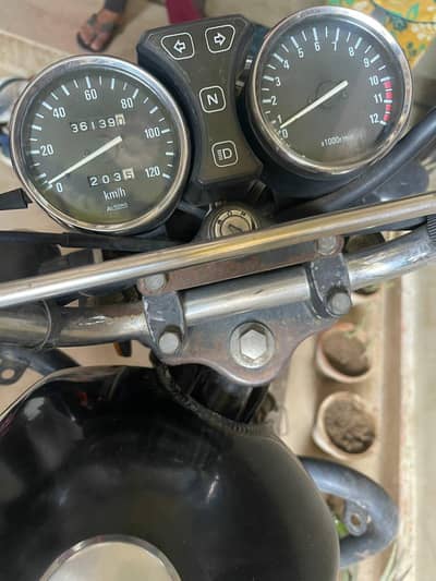 SUZUKI GS150