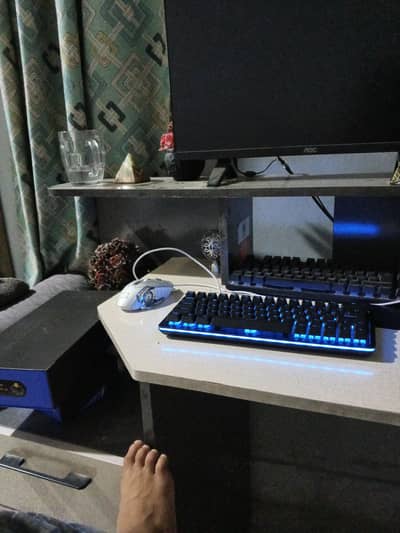 Gaming keyboard mountain Everest keyboard new with num pad