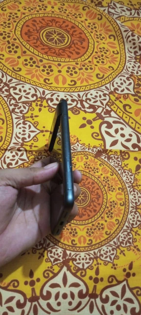Google Pixel 8 3