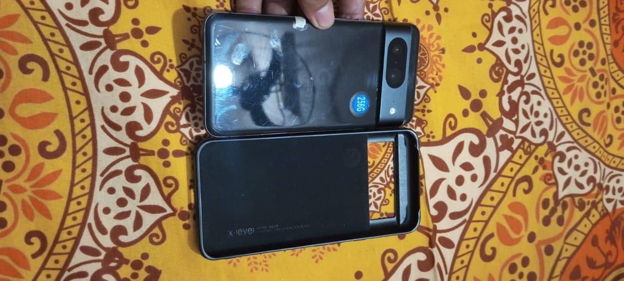 Google Pixel 8 7