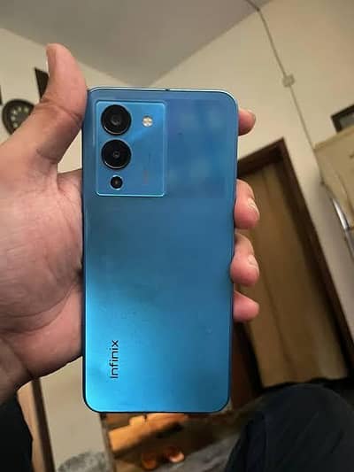 Infinix Note 12