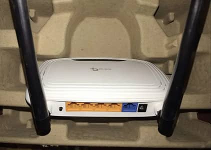 Tp link router complete box, Like New, 100 % working