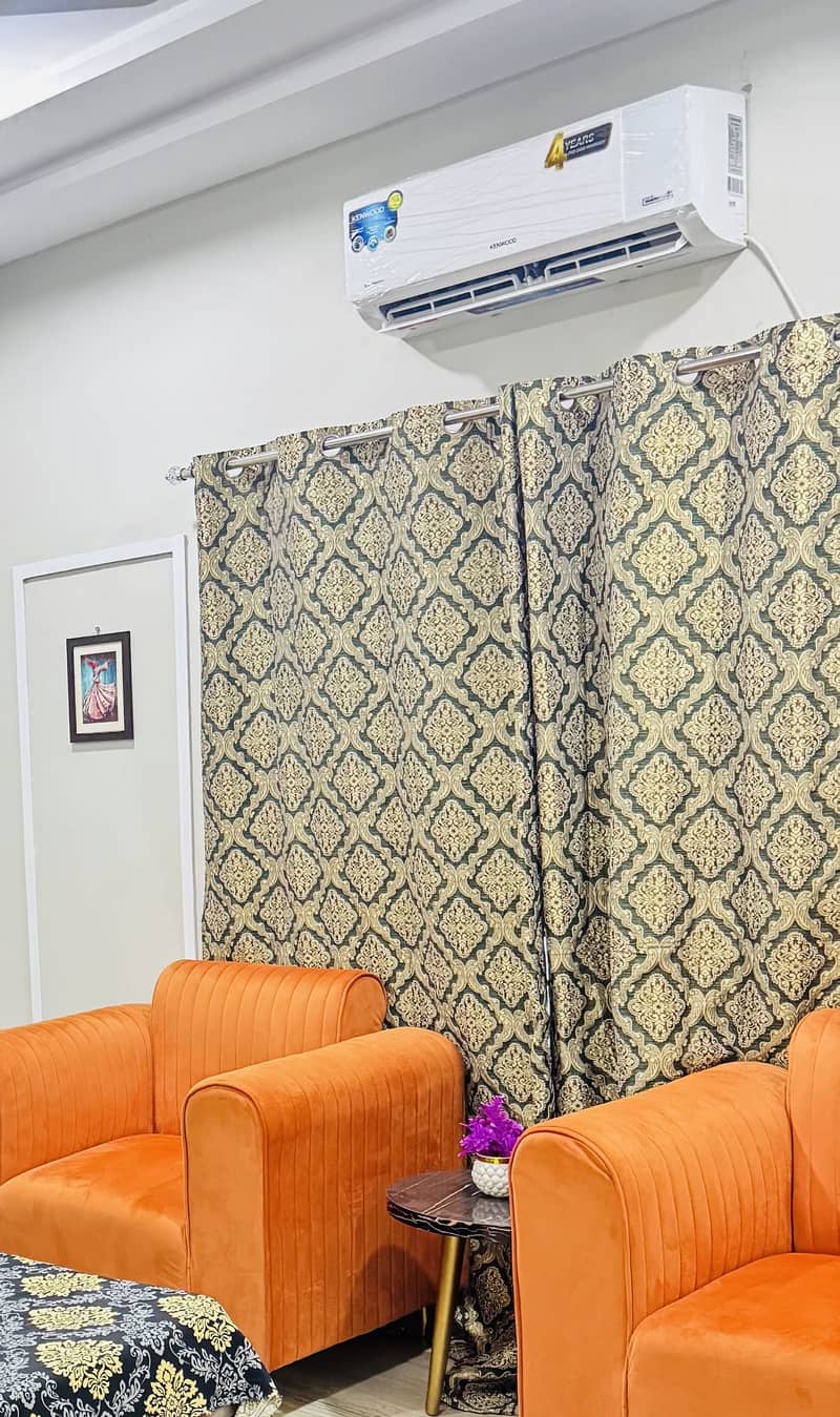 Single sofas 0