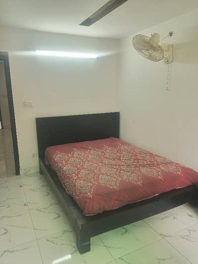 one bed room flat available for rent