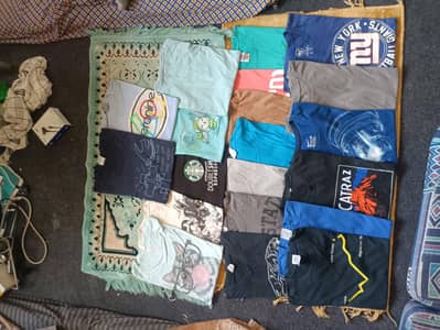 Round neck t shirts
