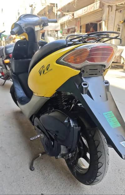 petrol scooty0/3/0/4/7/3/6/1/2/8/0