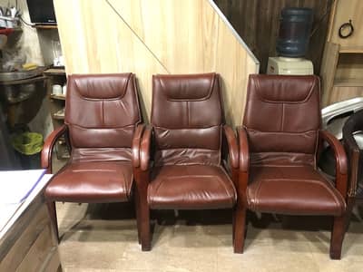 5 pcs wooden chairs all in leather