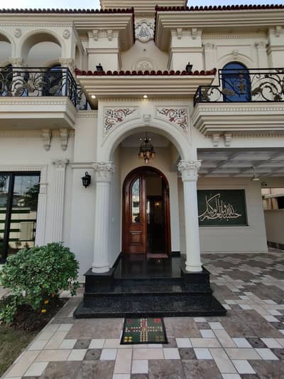 1 KANAL FULL HOUSE AVAILABLE FOR RENT IN CENTRAL PARK LAHORE