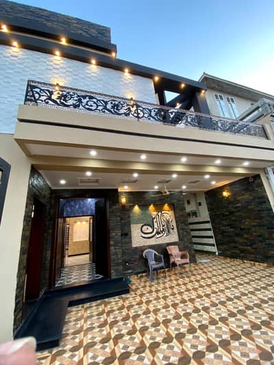 10 MARLA FULL HOUSE AVAILABLE FOR RENT IN CENTRAL PARK HOUSING SCHEME LAHORE
