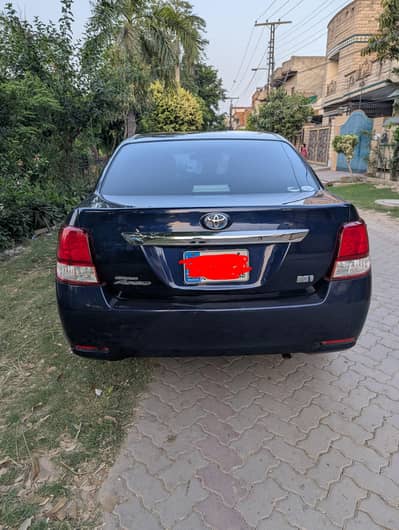 Toyota Corolla Axio hybrid 2014